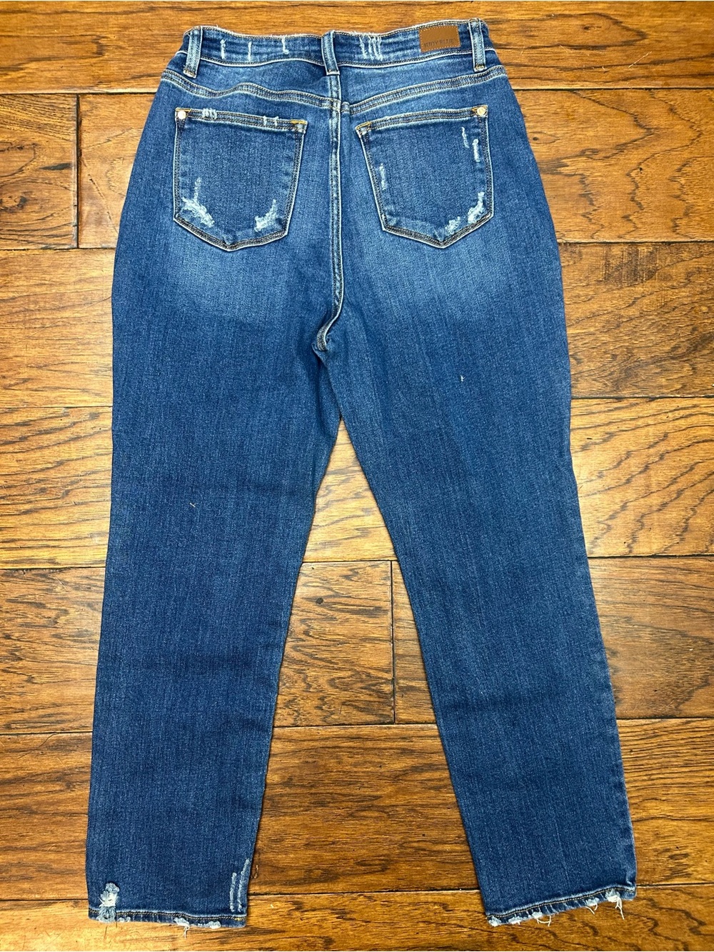 Judy Blue Wren Vintage Yoke Slim Fit Straight Jeans - Picture 9 of 10